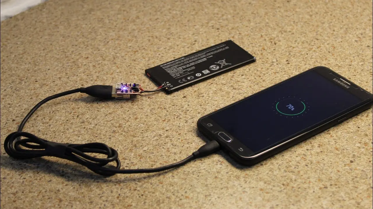 como hacer un puerto usb con baterias - Cómo se conecta un puerto USB