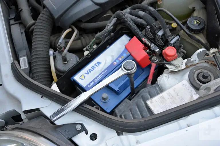 baterias para autos diesel tiempo de vida - Cuánto dura la batería de un coche diésel